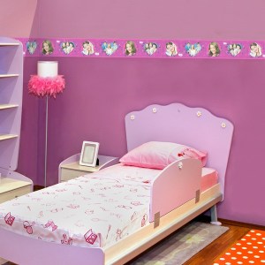 Interior decorado con Cenefa Violeta VL3508-2 